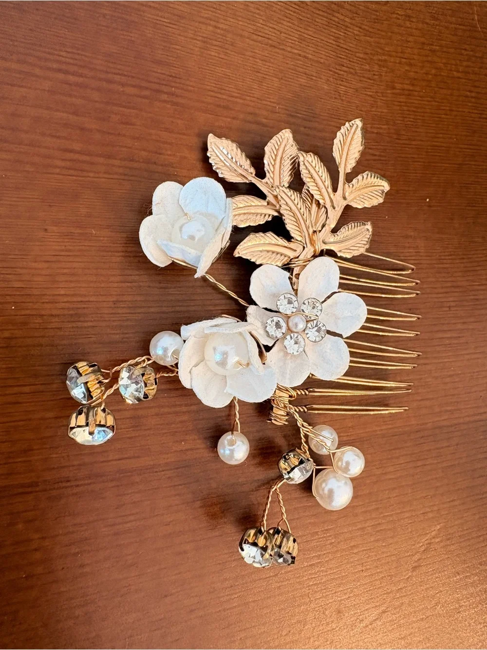 Gold and White Floral Bridal Hair Comb - Elegant Women's Hair Accessory 2 pcs.
